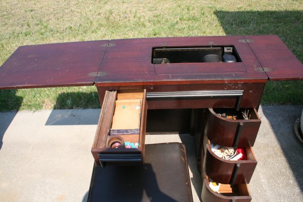 Sewing Machine Desk Cabinet Plans Pdf Woodworking