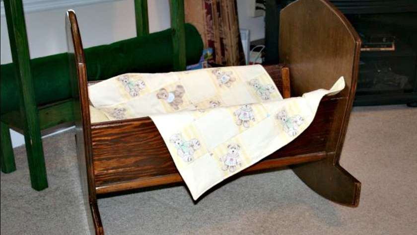 How to Make Bedding for a Doll Cradle