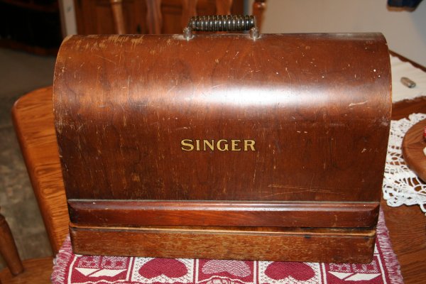 Singer Bentwood Case