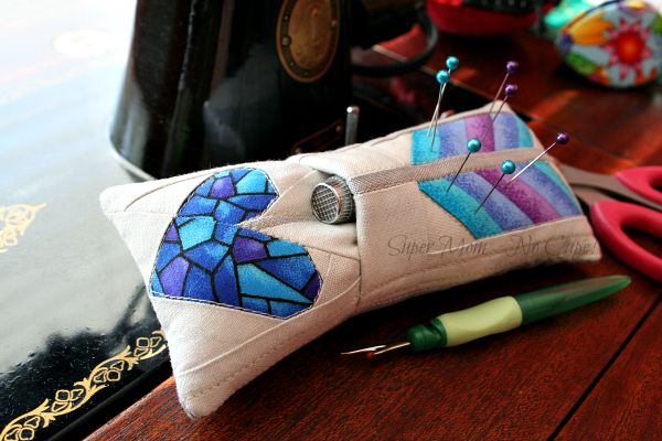 Arrow Pincushion with pocket for thimble