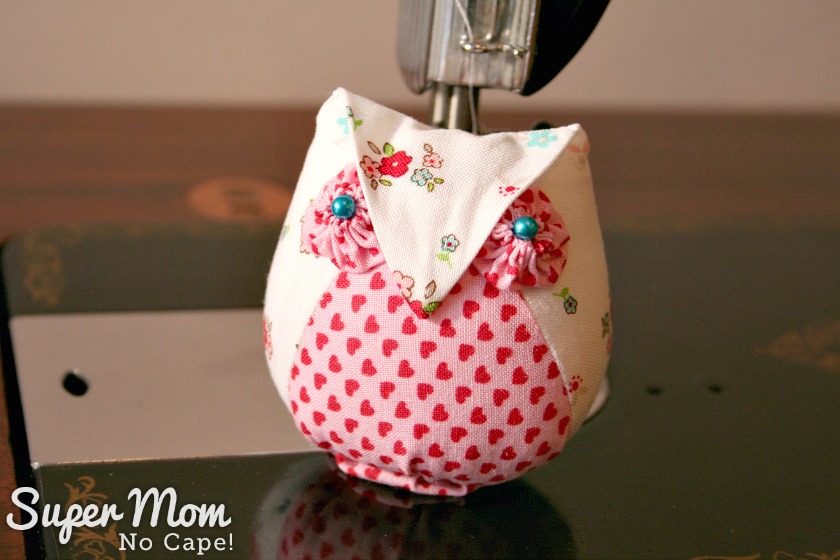 Last Minute Valentine's Gifts to Make - Valentine's version of Archimedes Owl Pincushion