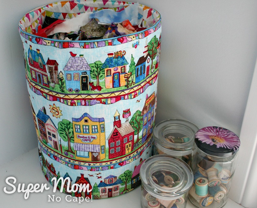abric Scrap Storage - 10.5 inch Fat Quarter Pop_Up using Home Sweet Home fabric - fabric scraps neatly stored