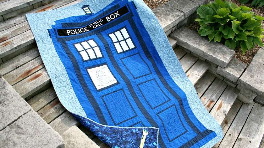 Doctor Who TARDIS Quilt Finish
